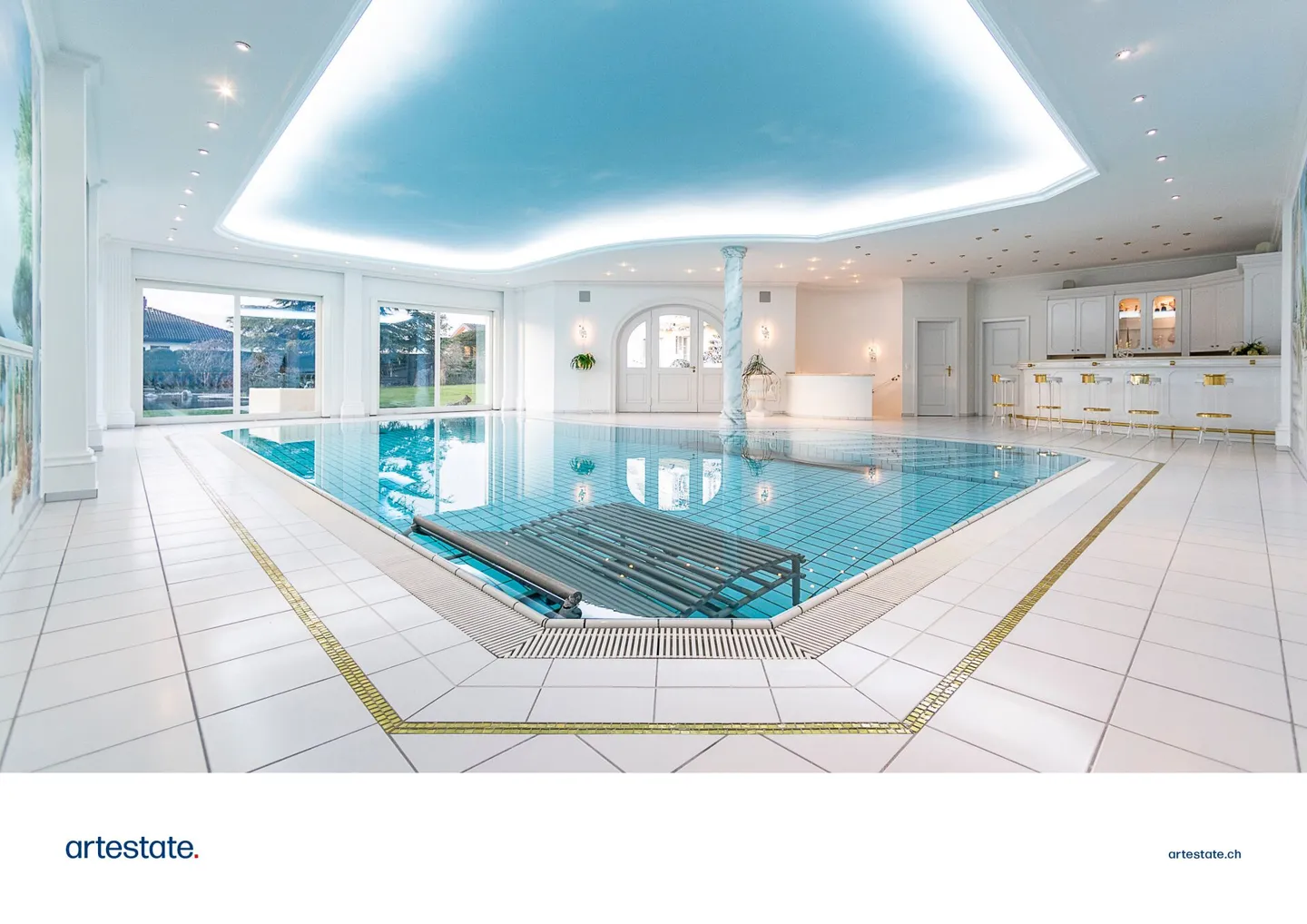 Luxusvilla mit Hallenbad und Garten - Foto 6 von 9