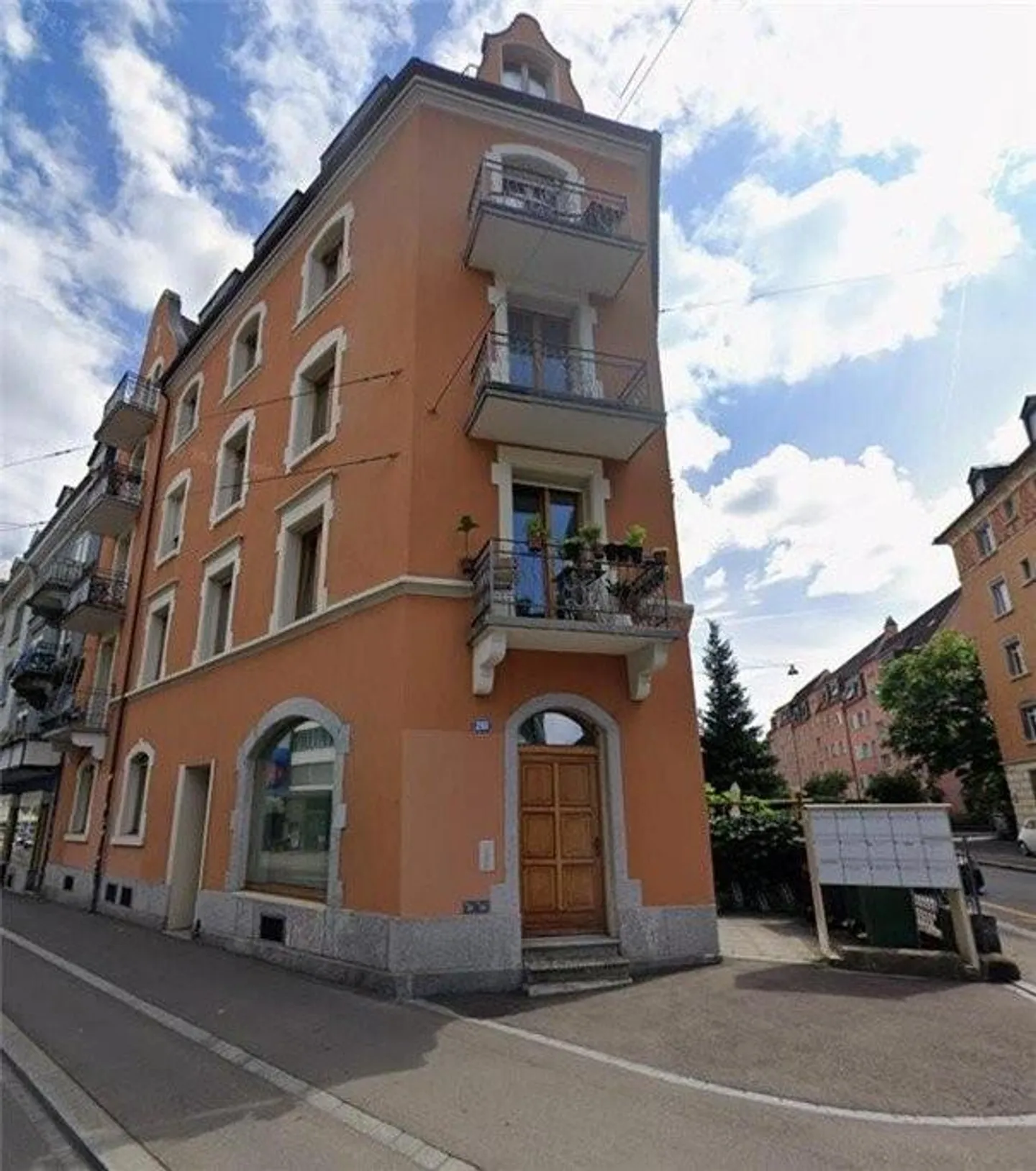 Modern 2.5 room apartment in district 3 - Photo 1 of 8