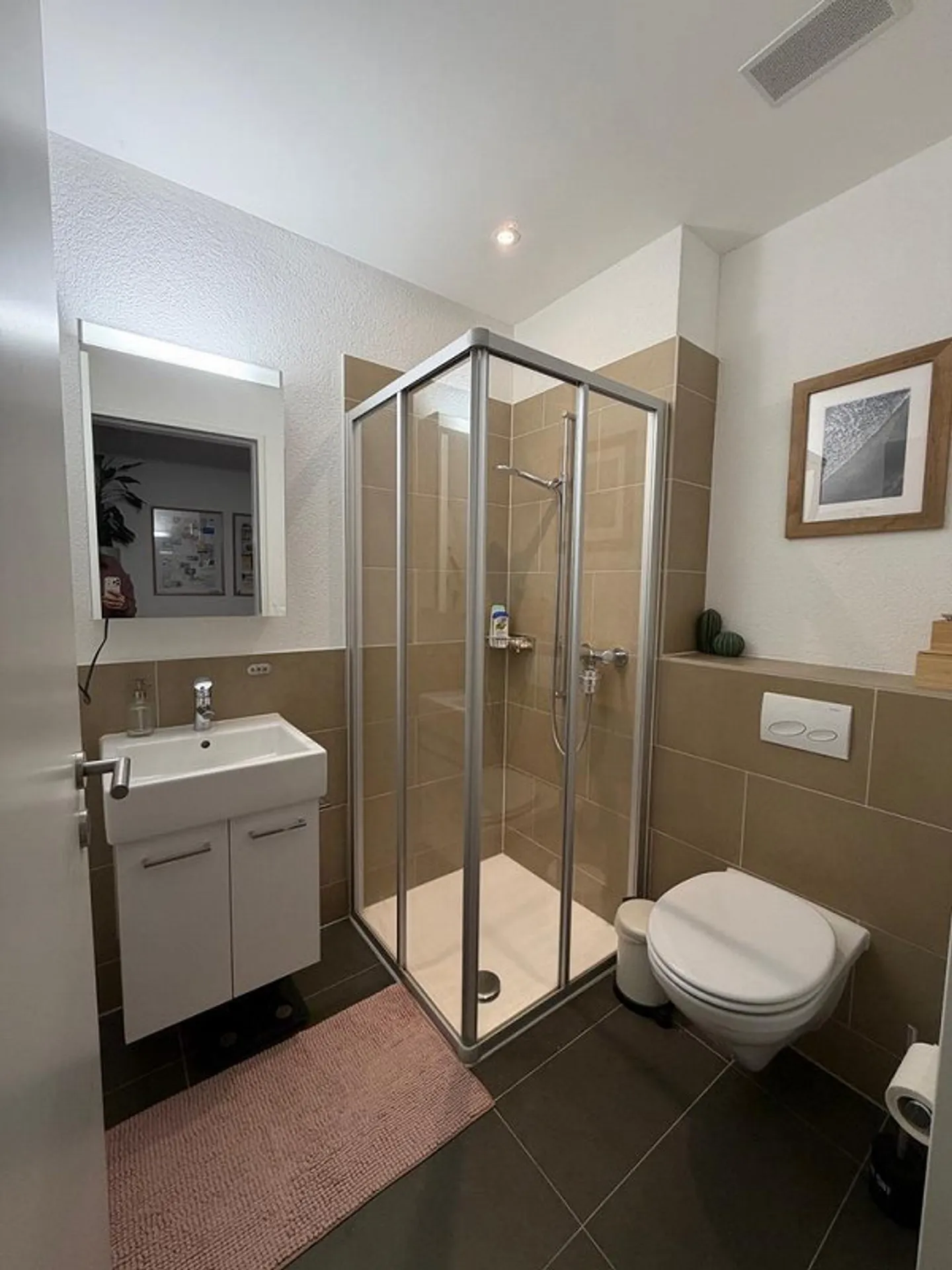 Light-flooded 3.5-room apartment in a central location - Photo 8 of 10