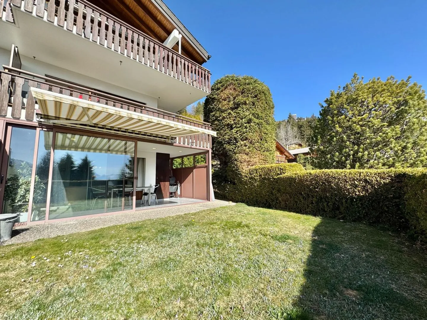 Incantevole Appartamento con Giardino a Bluche - Foto 1 di 13