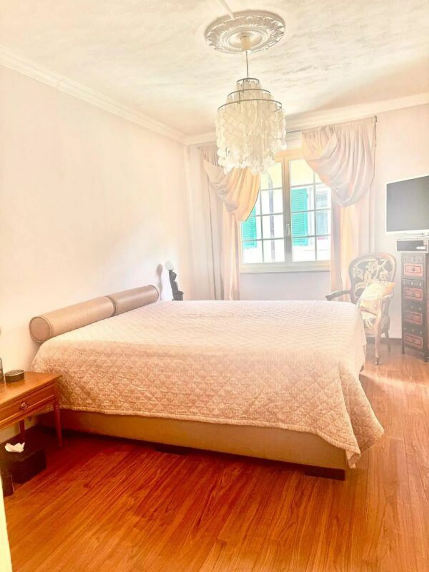 Vivre avec caractère - Appartement élégant de 6,5 pièces au bord du lac de Zurich - Photo 3 sur 8