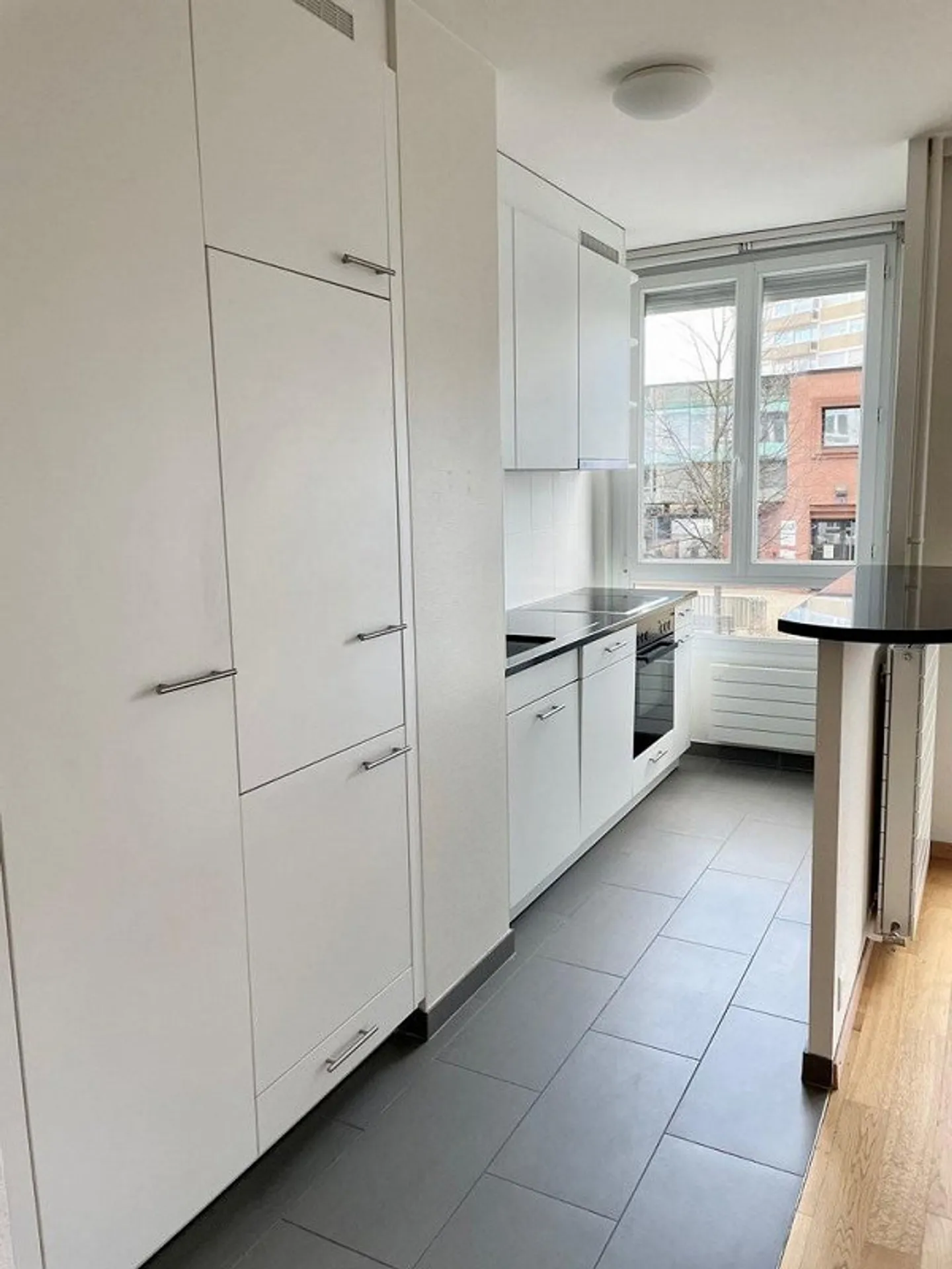 Close to airport and international organizations - Photo 3 of 9