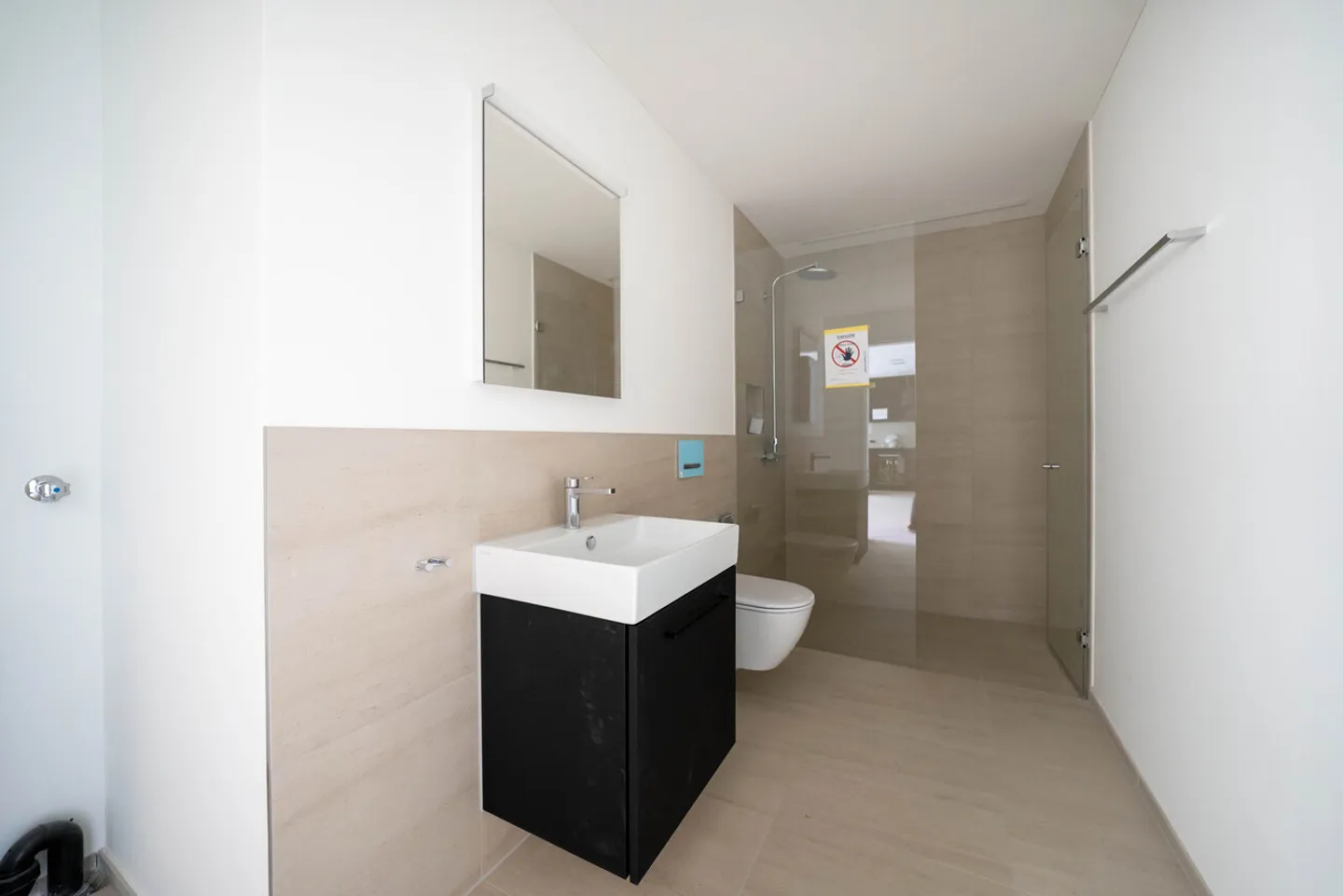 Appartamento moderno di 2,5 stanze con finiture di alta qualità e loggia - Foto 8 di 8