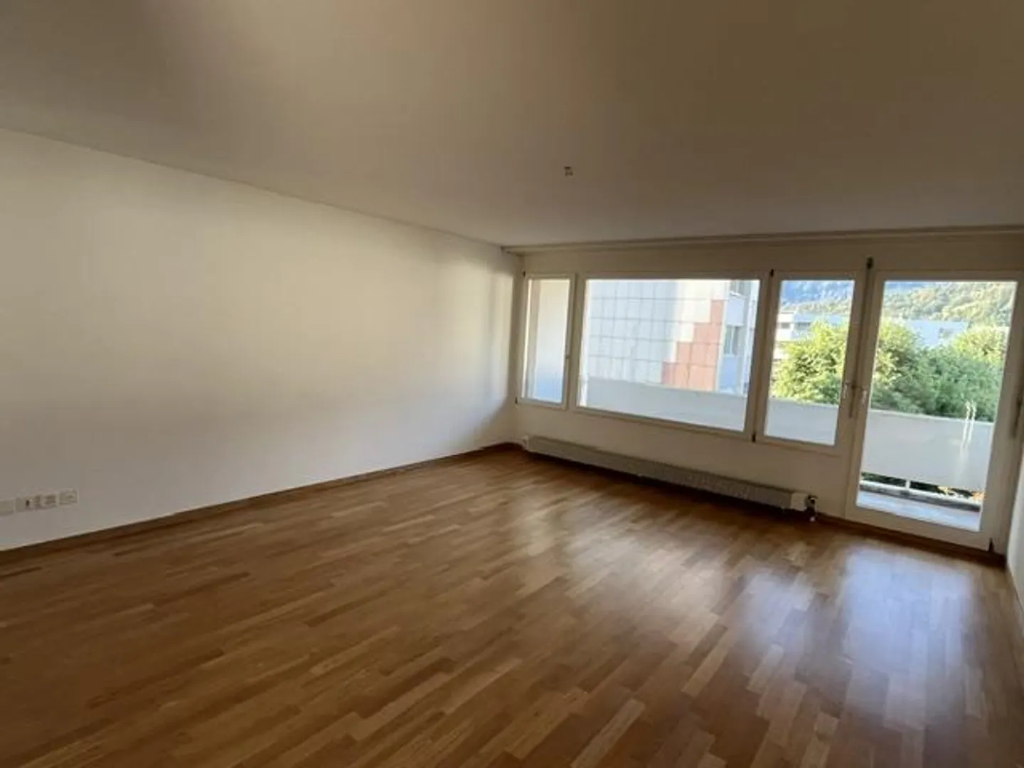 Appartement 3.5 pièces partiellement rénové - Photo 2 sur 10