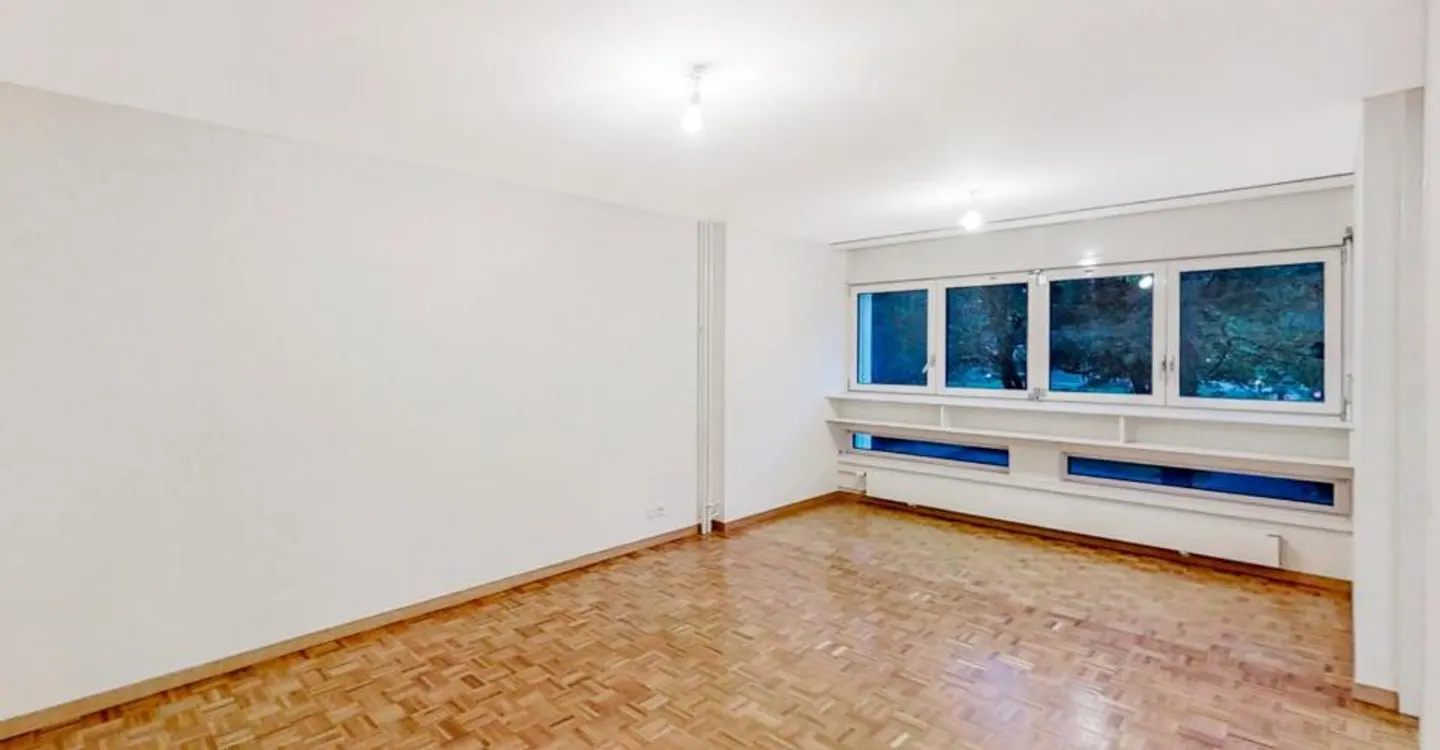 In einer ruhigen Gegend und umgeben von viel Grün - Foto 4 von 12