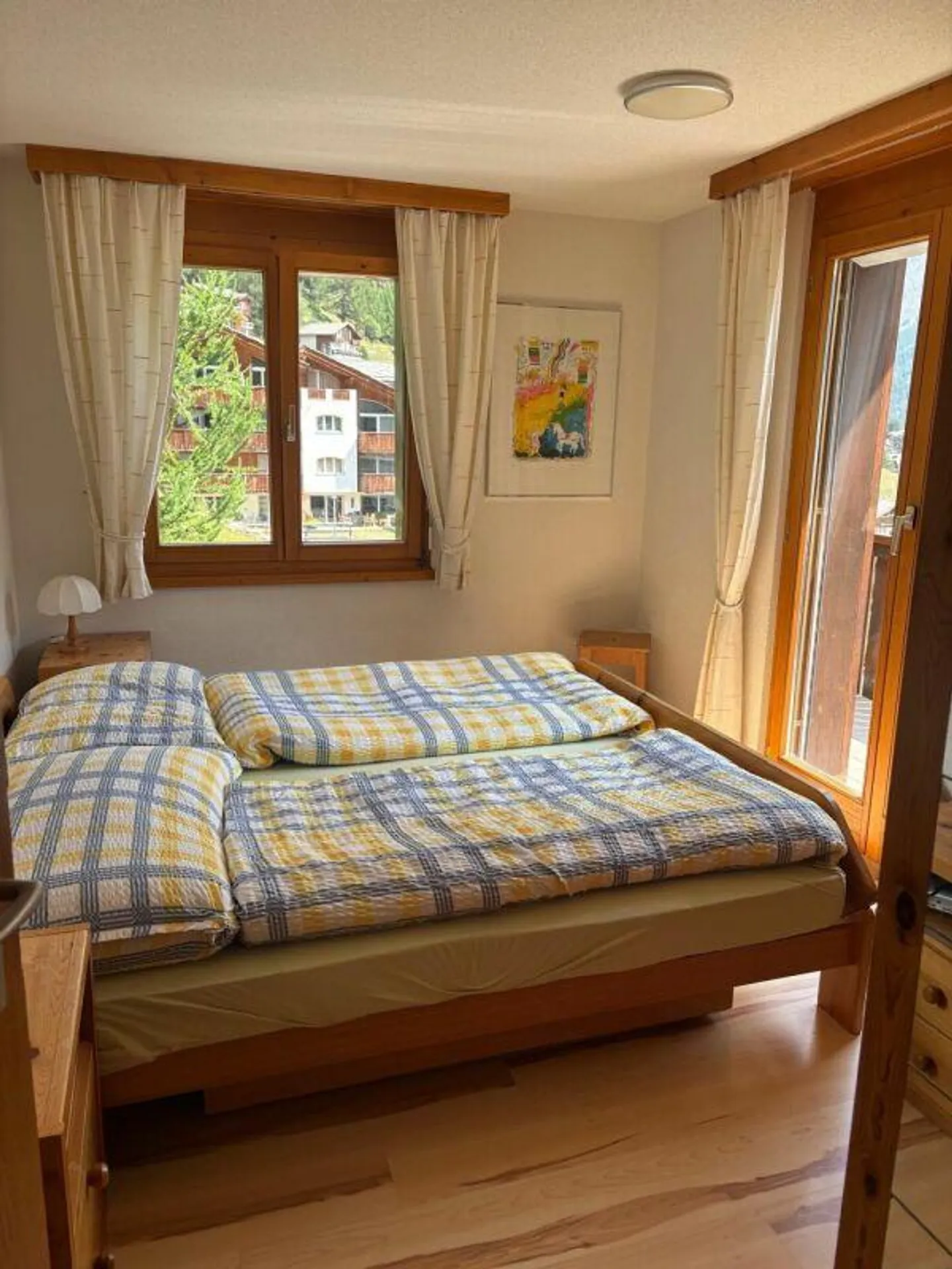 Foreste 3.5 Room Apartment with Dream View. Seasonal Rental 15.11.26 to 15. - Photo 5 of 8