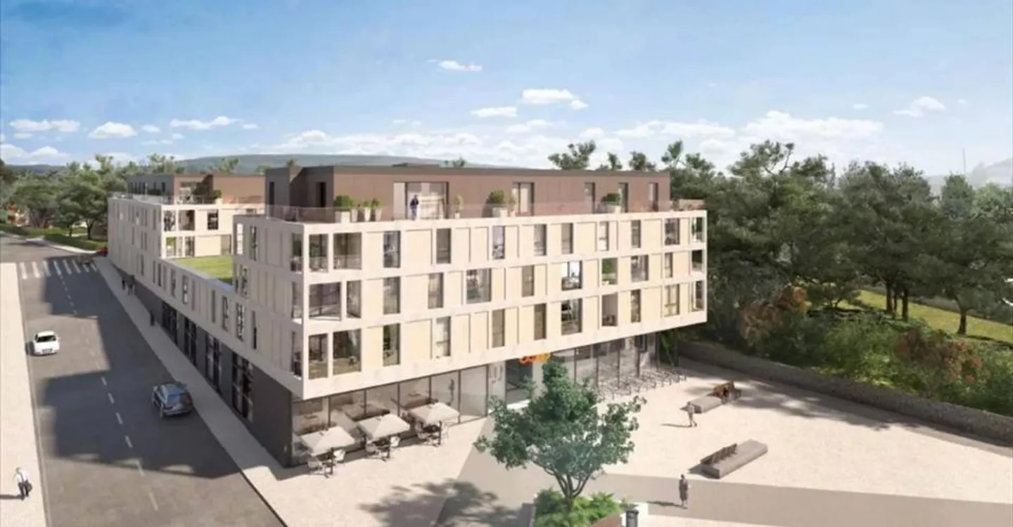 Shop for rent - Photo 2 of 8