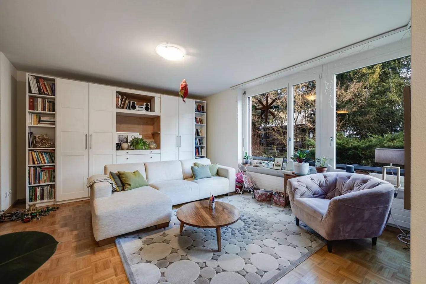 Spacious property with flexible usable basement - Photo 3 of 18