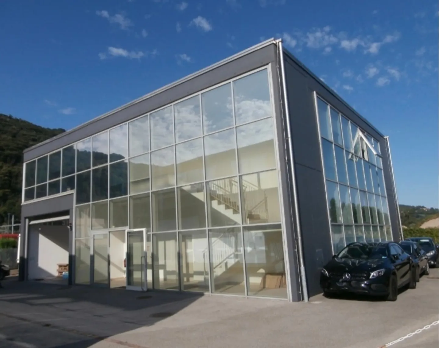 Balerna – Immobile industriale in posizione logistica ottimale - Foto 1 di 1