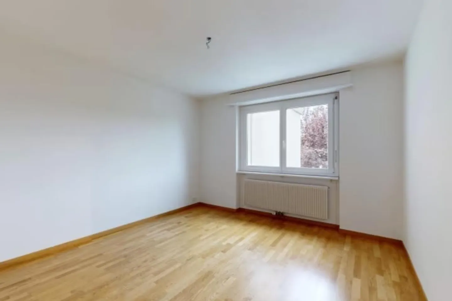 Appartement au rez-de-chaussée confortable - Photo 4 sur 6