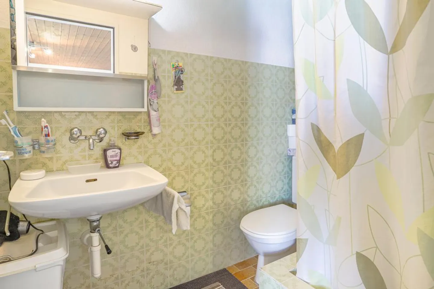 Multi-family house in a well-connected location - Photo 7 of 8