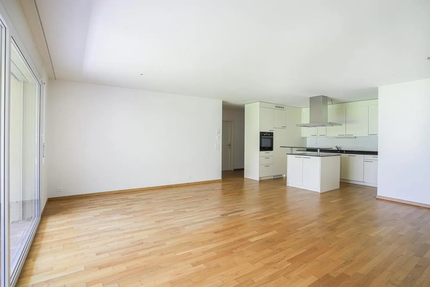 Bright 3.5-room apartment with spacious terrace - Photo 2 of 11