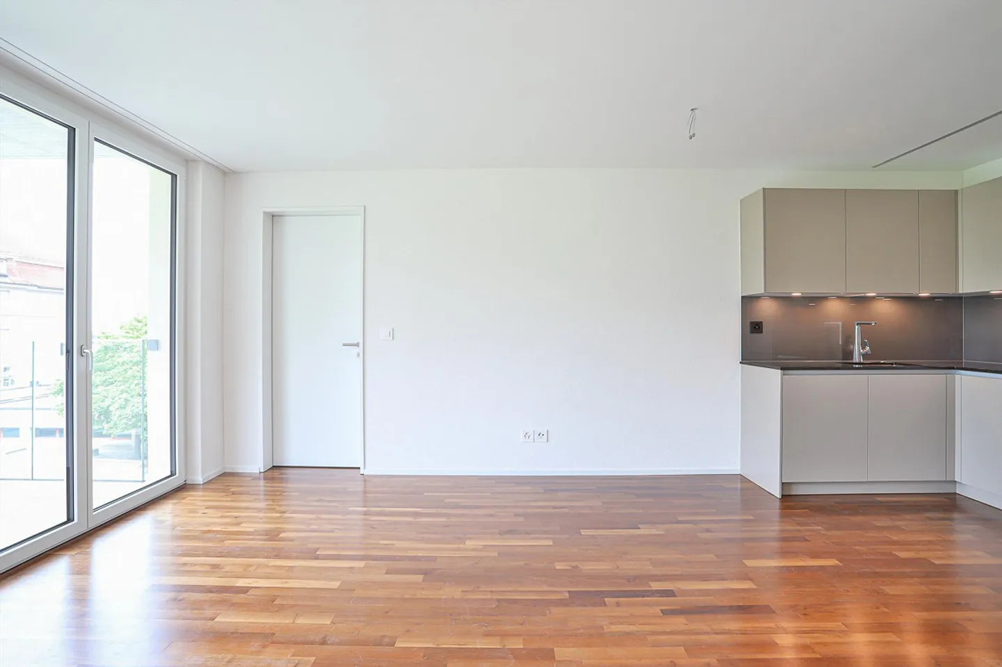 Luminoso e moderno - La tua nuova casa con garanzia di comfort - Foto 3 di 10