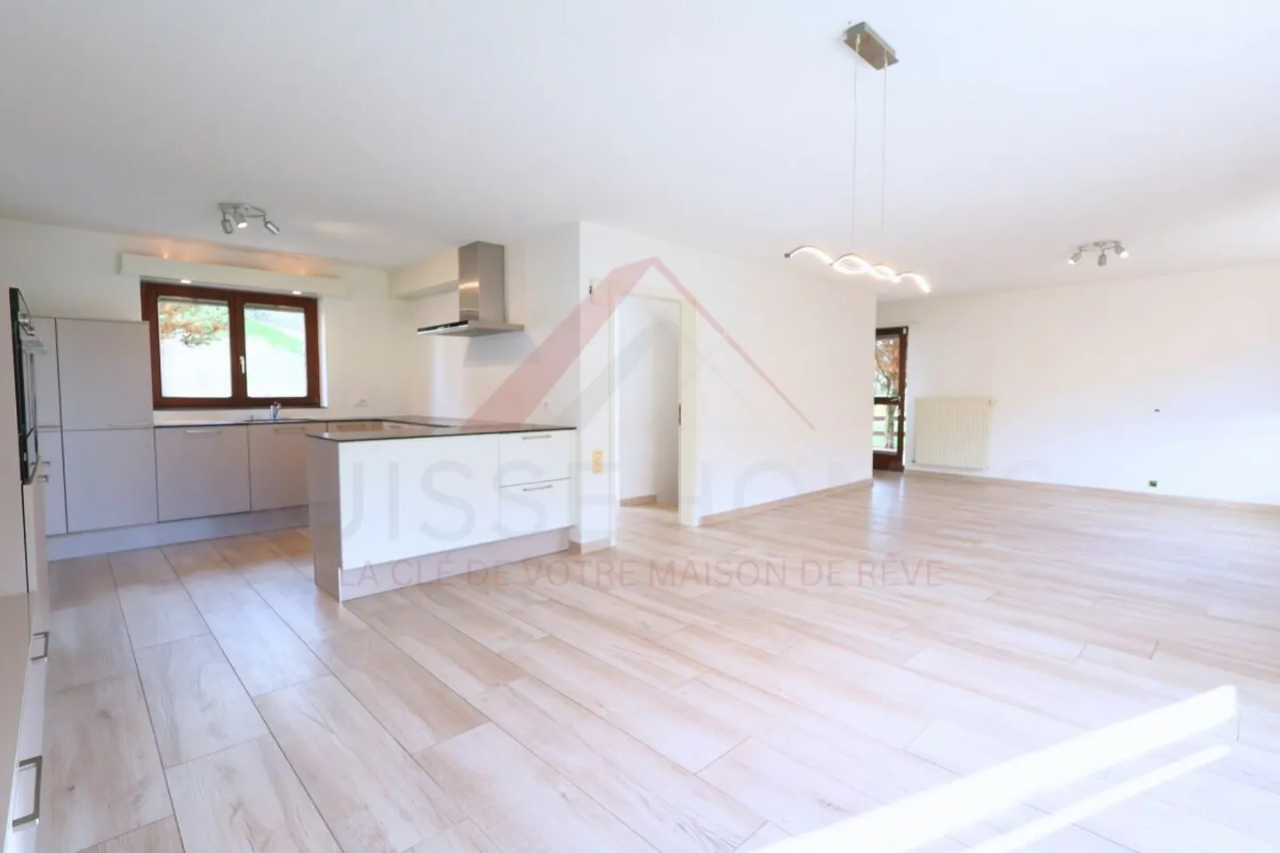 Seltene Gelegenheit in Vicques: Familienhaus mit 151 m², Garten, Terrassen und nordischem Bad - Foto 4 von 22