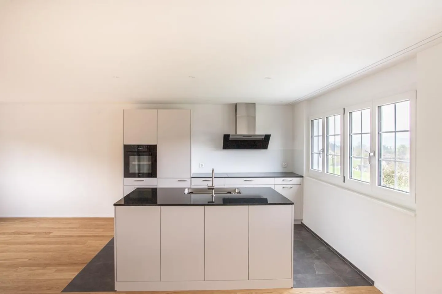 Moderner Neubau inmitten der Appenzeller Hügellandschaft - Foto 8 von 15