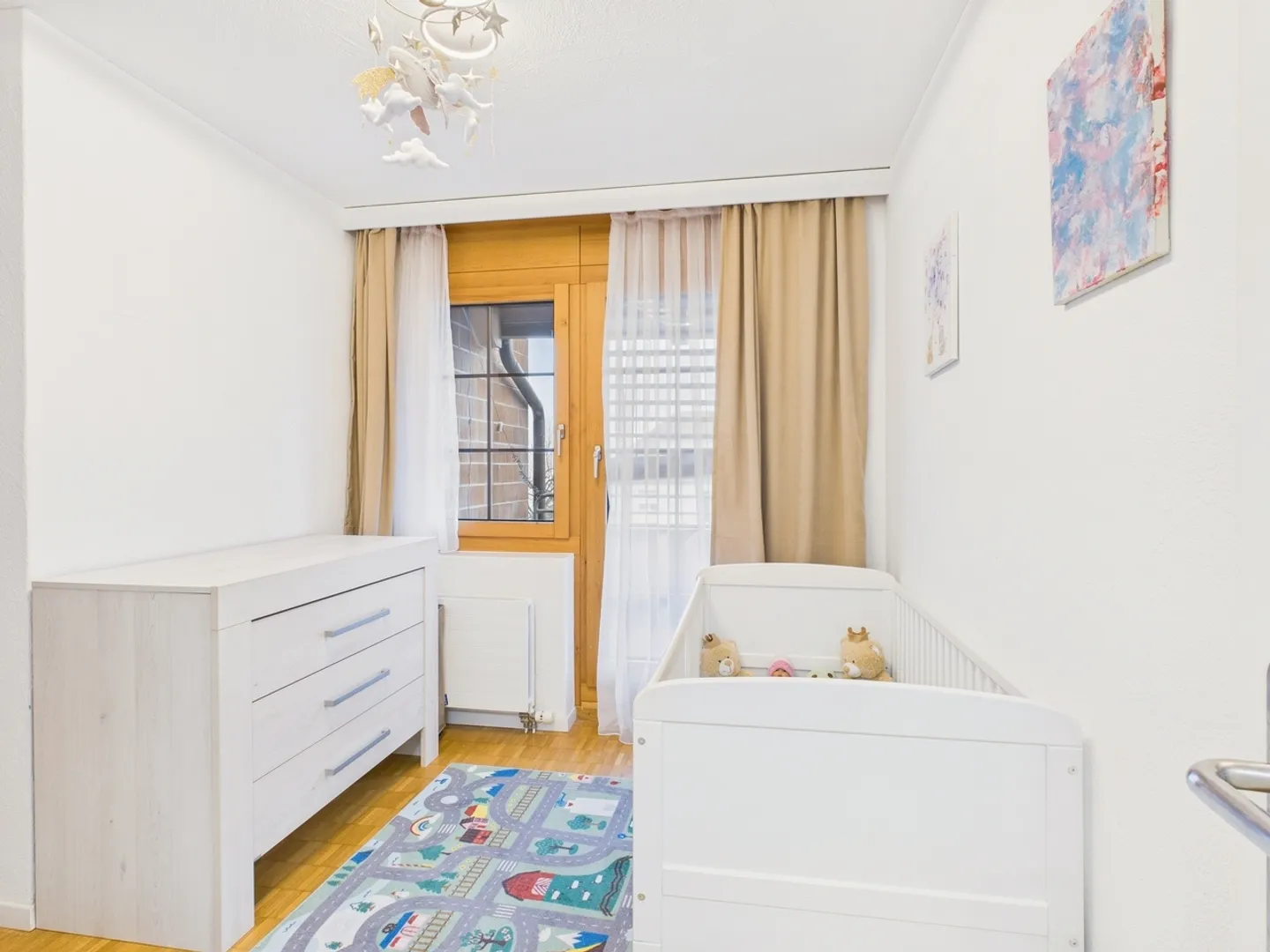 Ampio appartamento duplex di 5,5 locali con vista lago a Freienbach - Foto 8 di 13