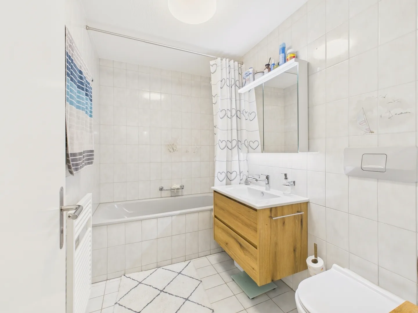 Ampio appartamento duplex di 5,5 locali con vista lago a Freienbach - Foto 9 di 13