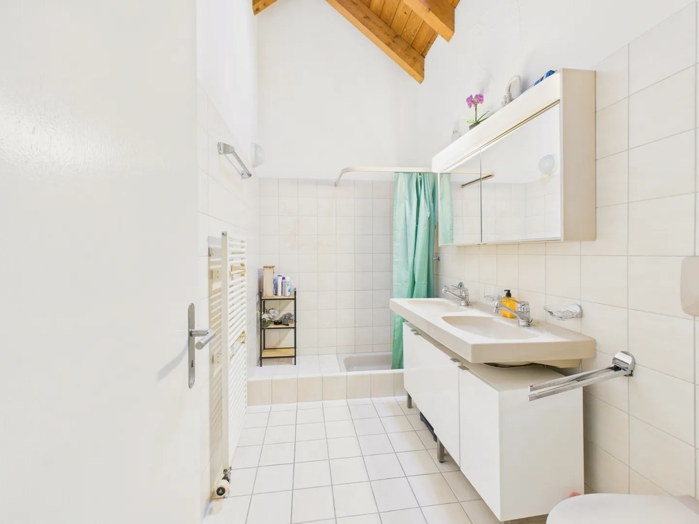 Ampio appartamento duplex di 5,5 locali con vista lago a Freienbach - Foto 10 di 13