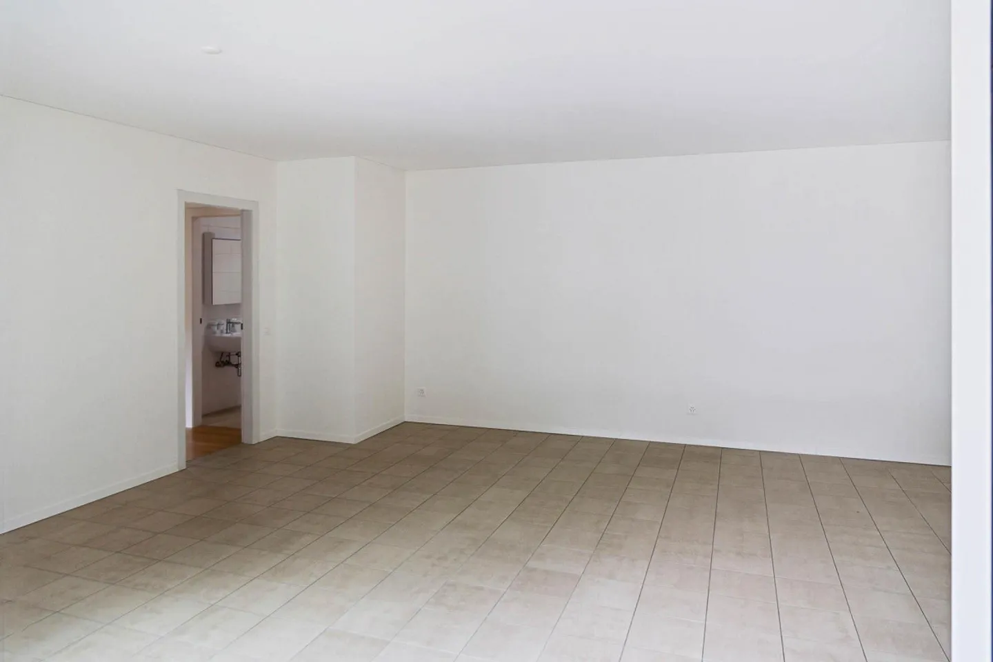 Appartamento Elegante in Posizione Centrale - Foto 3 di 11
