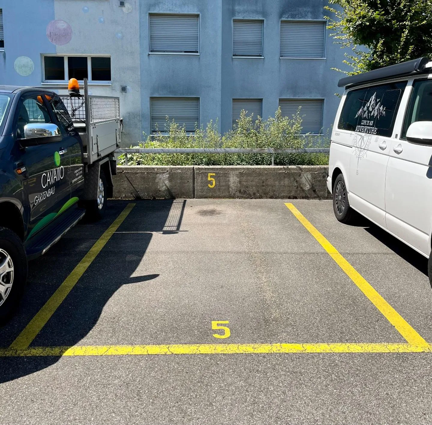 «Parkplatz» - Foto 1 von 2