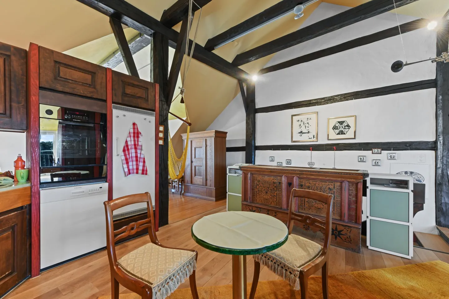 Old Building Charm Meets Far-Sightedness - Unique Maisonette Penthouse in the Heart of Wil SG - Photo 9 of 37