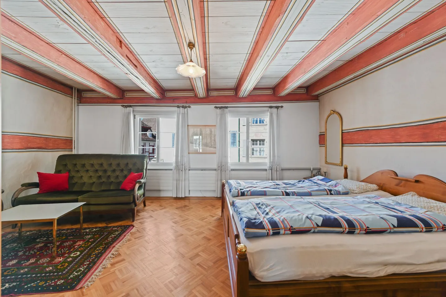 Old Building Charm Meets Far-Sightedness - Unique Maisonette Penthouse in the Heart of Wil SG - Photo 19 of 37