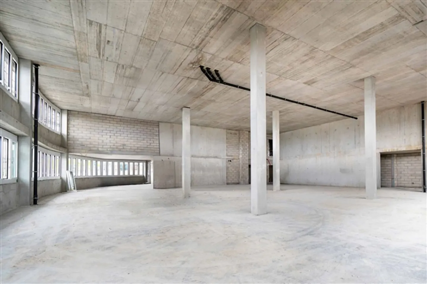 Étage supérieur à vendre dans un nouveau bâtiment d'artisanat - Photo 5 sur 9