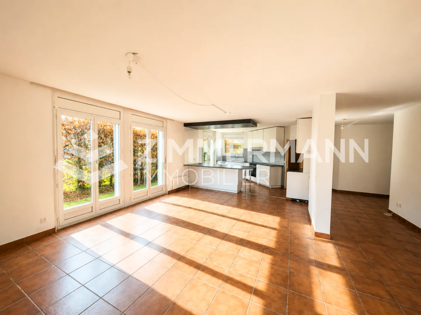 Villa Charmante avec Jardin - Photo 1 sur 5