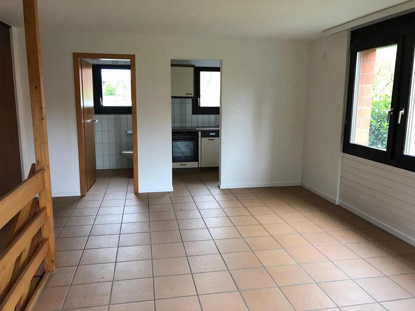 Appartamento 3 locali con patio giardino nel verde - Foto 3 di 7