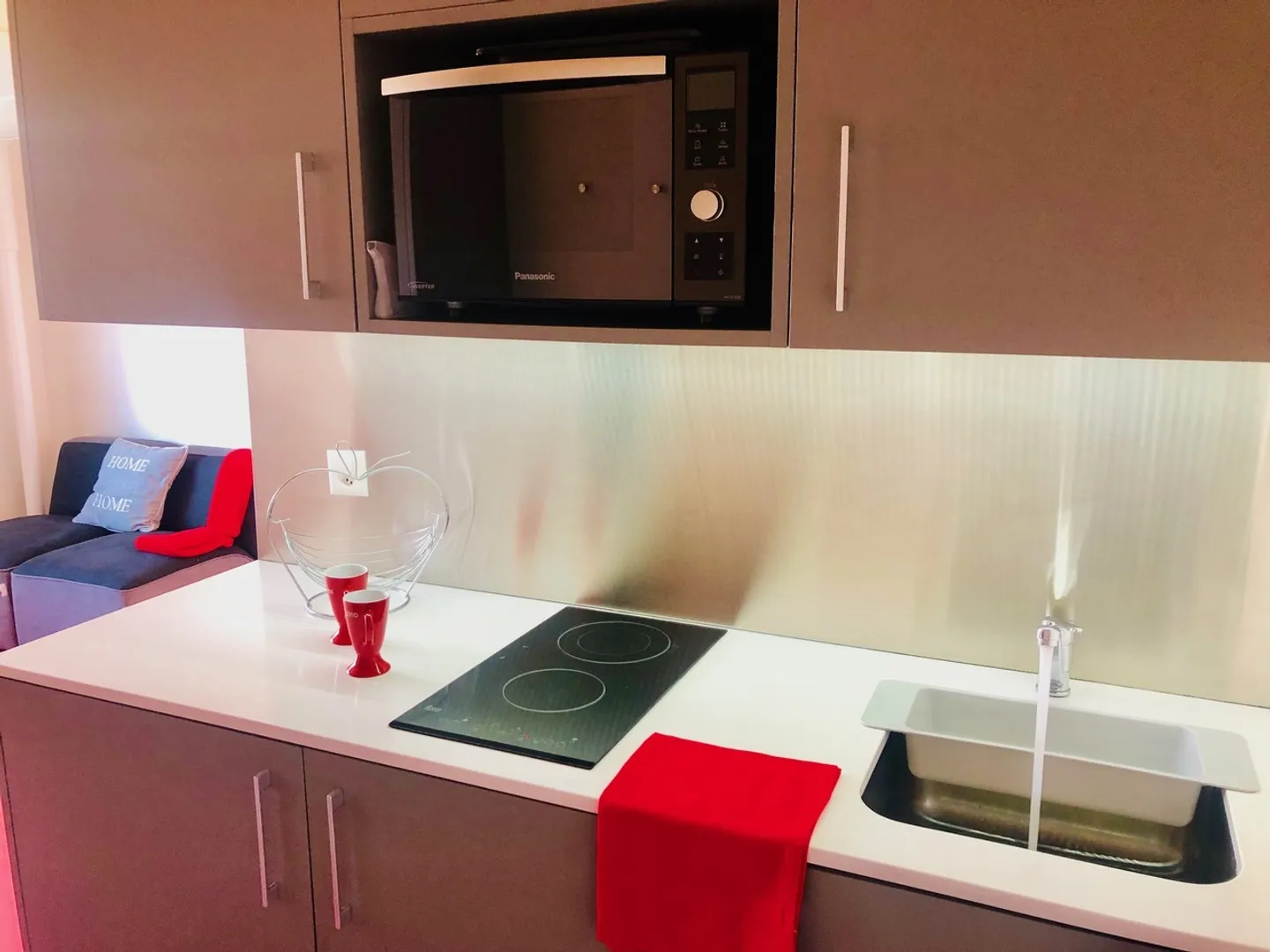 Monolocale arredato per studenti - Buono TL di CHF 300.00 offerto! - Foto 5 di 8
