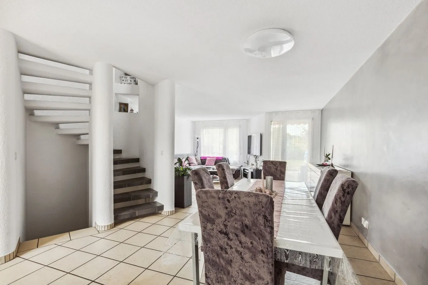 «Prächtiges Nebenhaus» - Foto 3 von 8