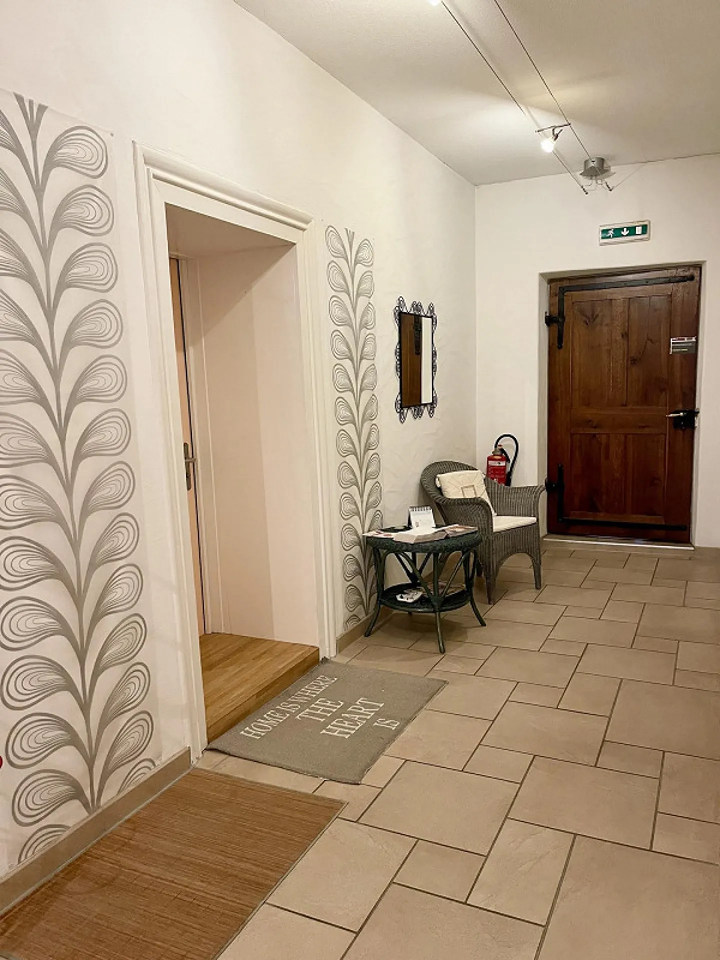 Office or therapeutic room - Photo 4 of 10