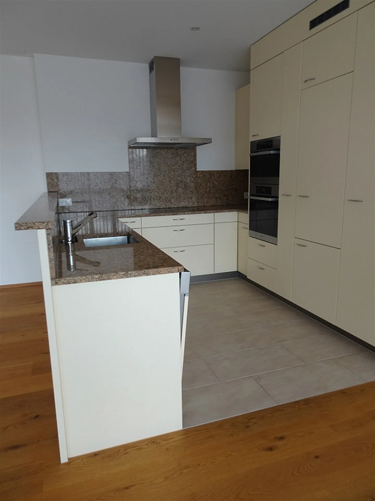 Lussuoso appartamento di 3.5 locali nel Sevogelpark - Foto 3 di 10