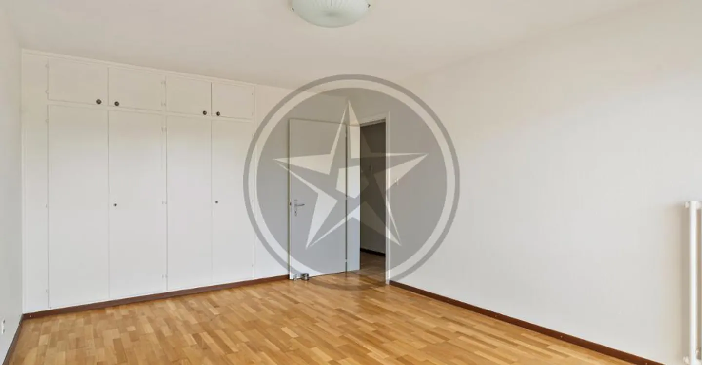3.5 Room Apartment - Photo 6 of 12
