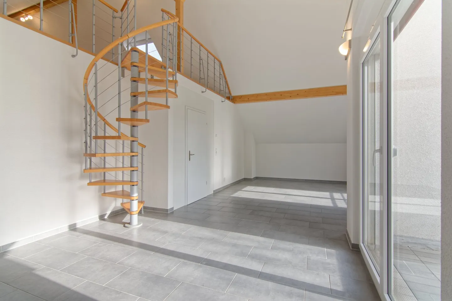 Maison individuelle de 7,5 pièces avec jardin d'hiver - Photo 7 sur 7