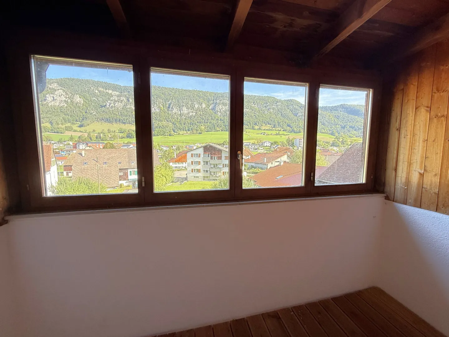 Blick auf die Landschaft mit 2 Wintergärten - Foto 6 von 11