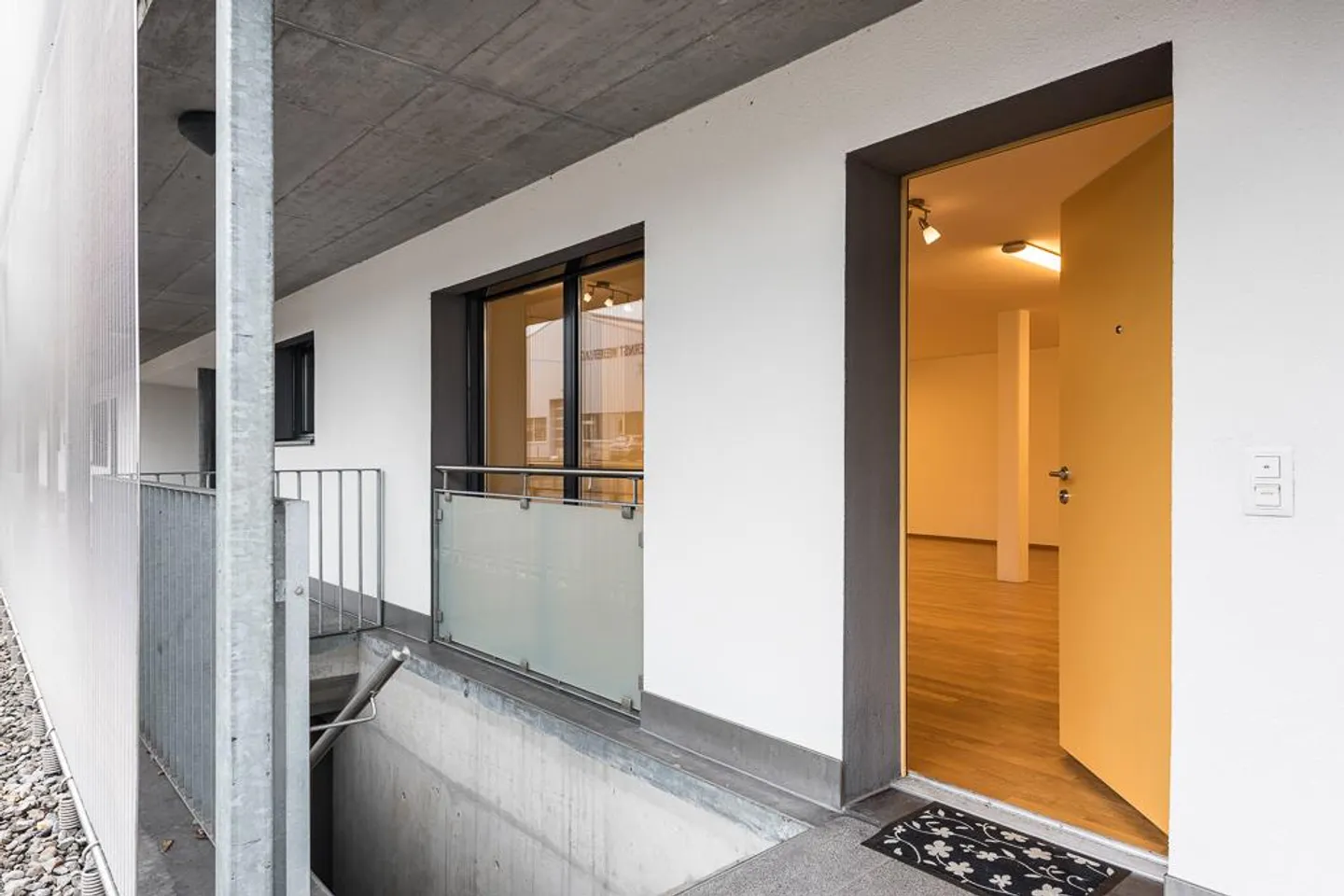 Modernes Büro in Wetzikon - Foto 1 von 9