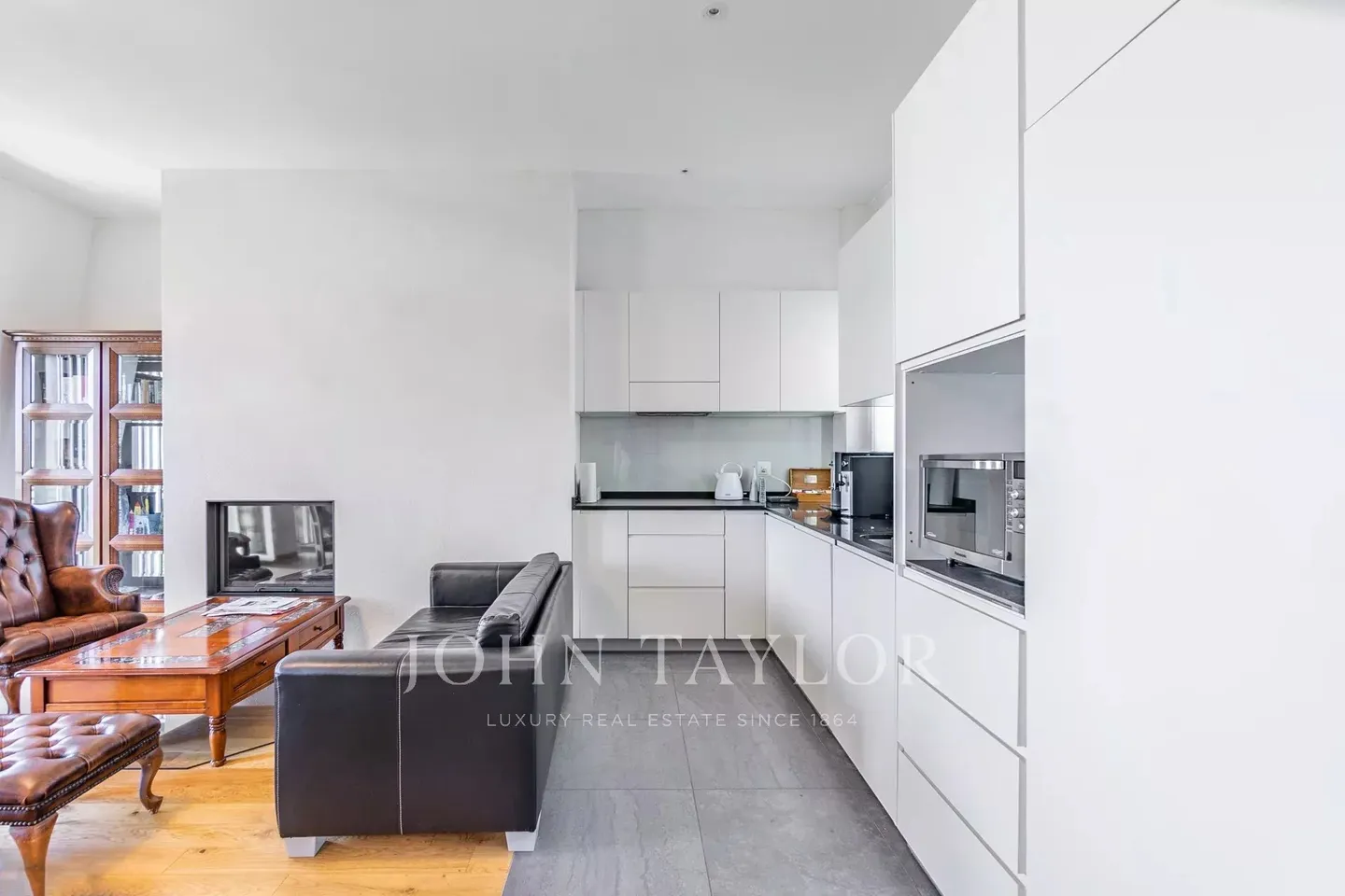 Appartamento con ROOFTOP nel cuore di Montreux - Foto 6 di 10