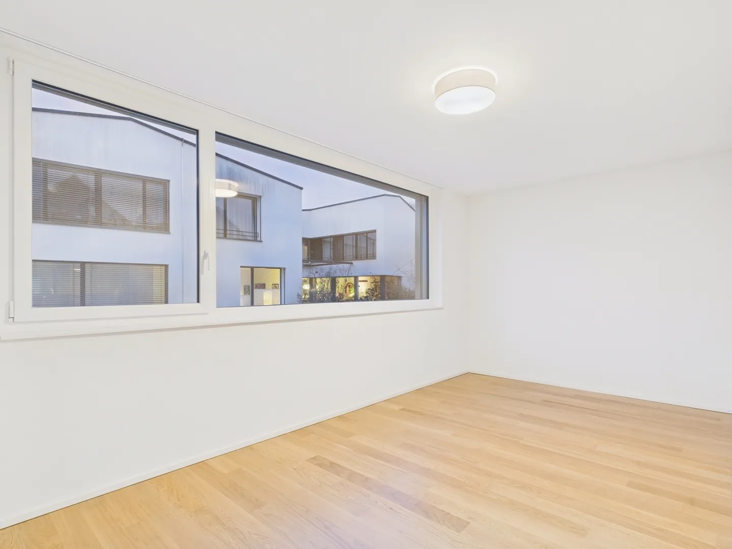 Casa a schiera moderna di 5,5 stanze con standard Minergie e stazione di ricarica, Allschwil - Foto 8 di 13