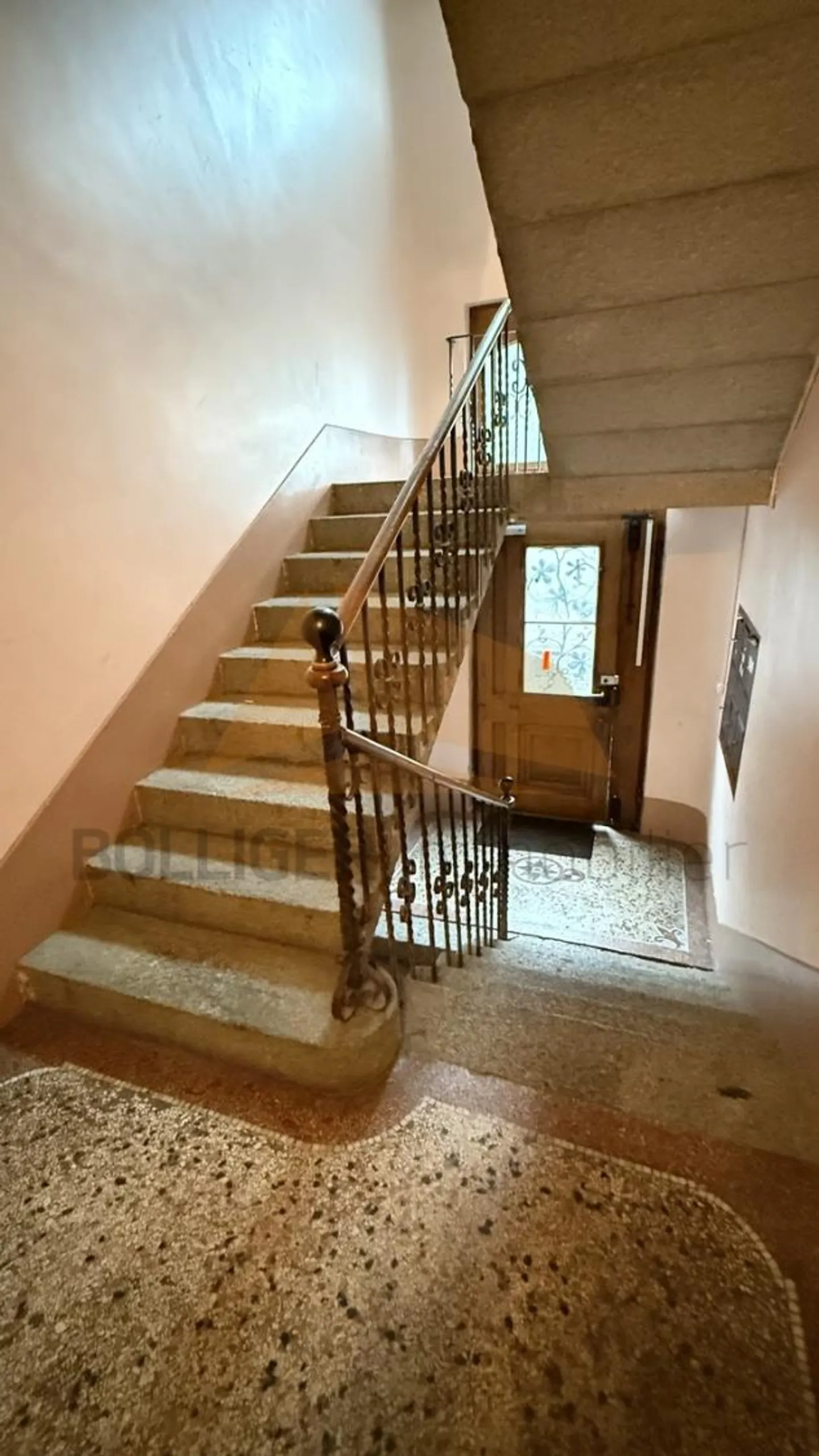 À vendre immeuble résidentiel avec 3 appartements en PPE - Photo 4 sur 9