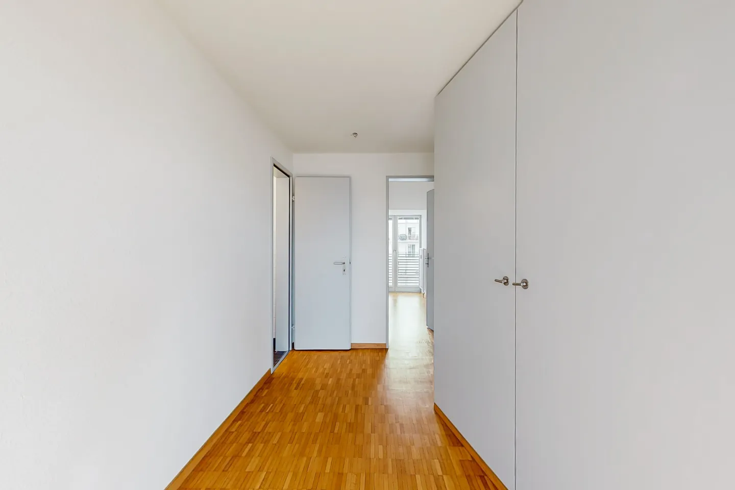 Modernes 3.5-Zimmer-Apartment - Foto 3 von 13