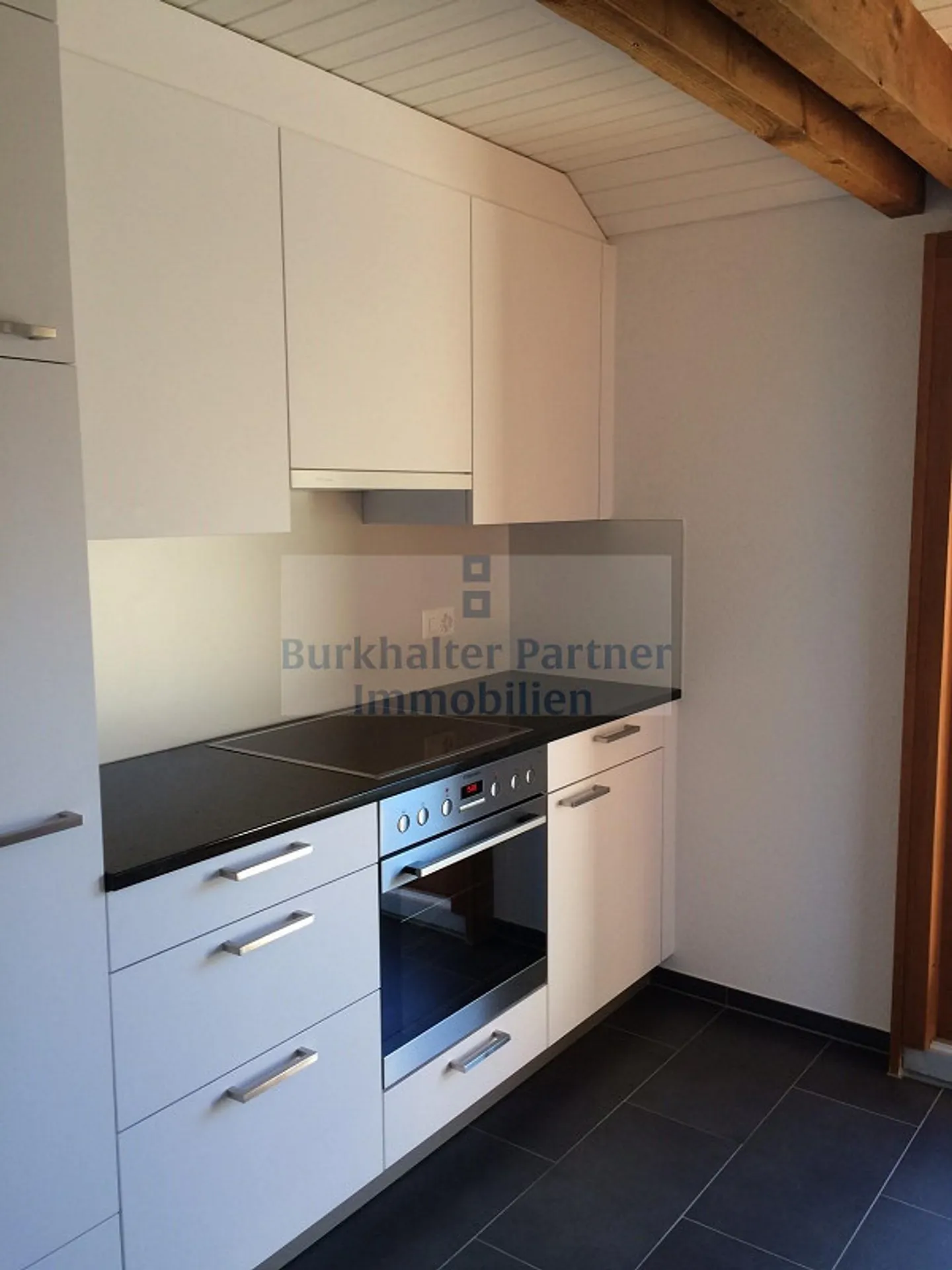 Charmantes Penthouse mit Balkon - Foto 1 von 6