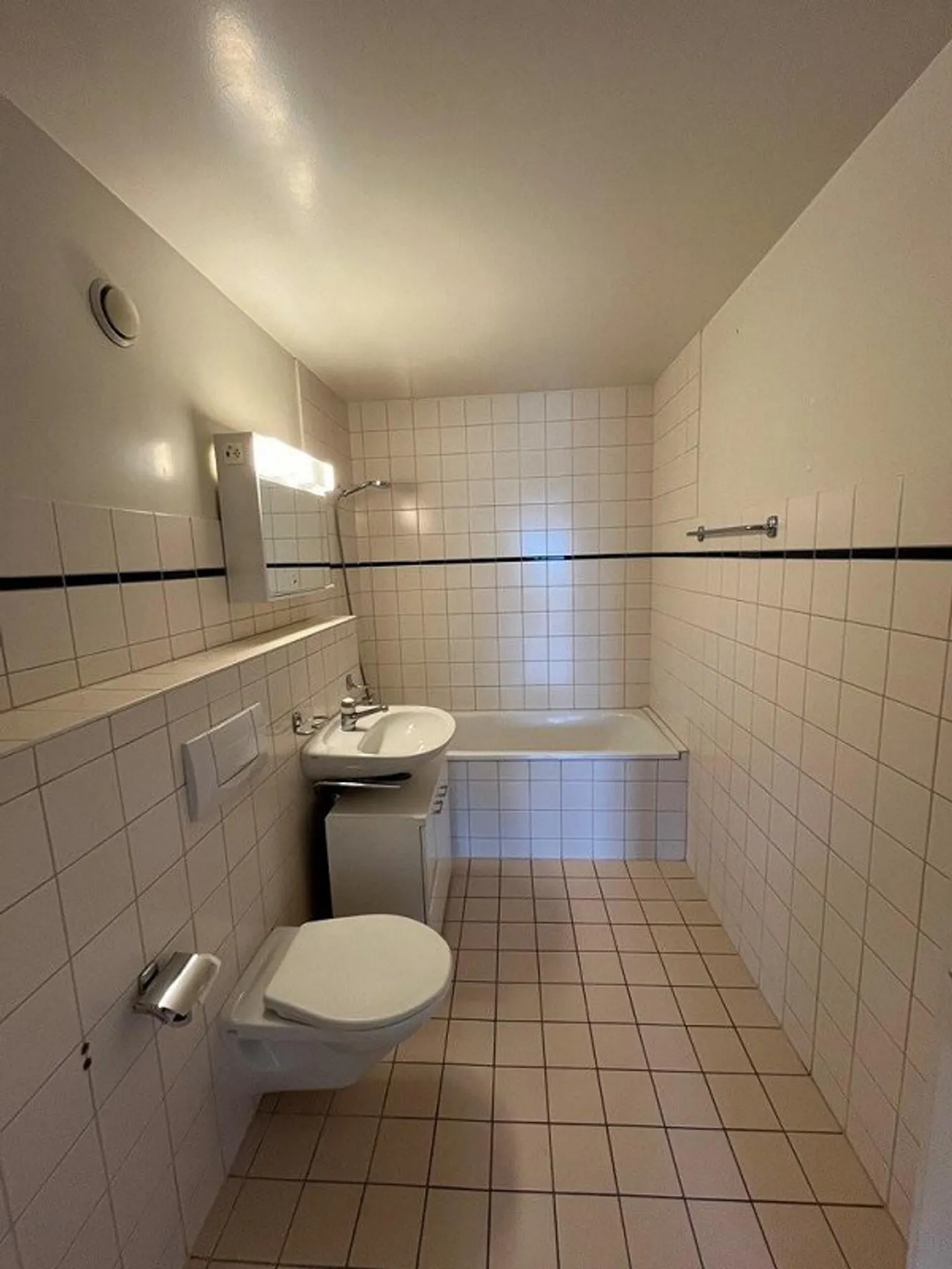 Appartamento di 3,5 locali vicino alla stazione e al centro città - Foto 6 di 8