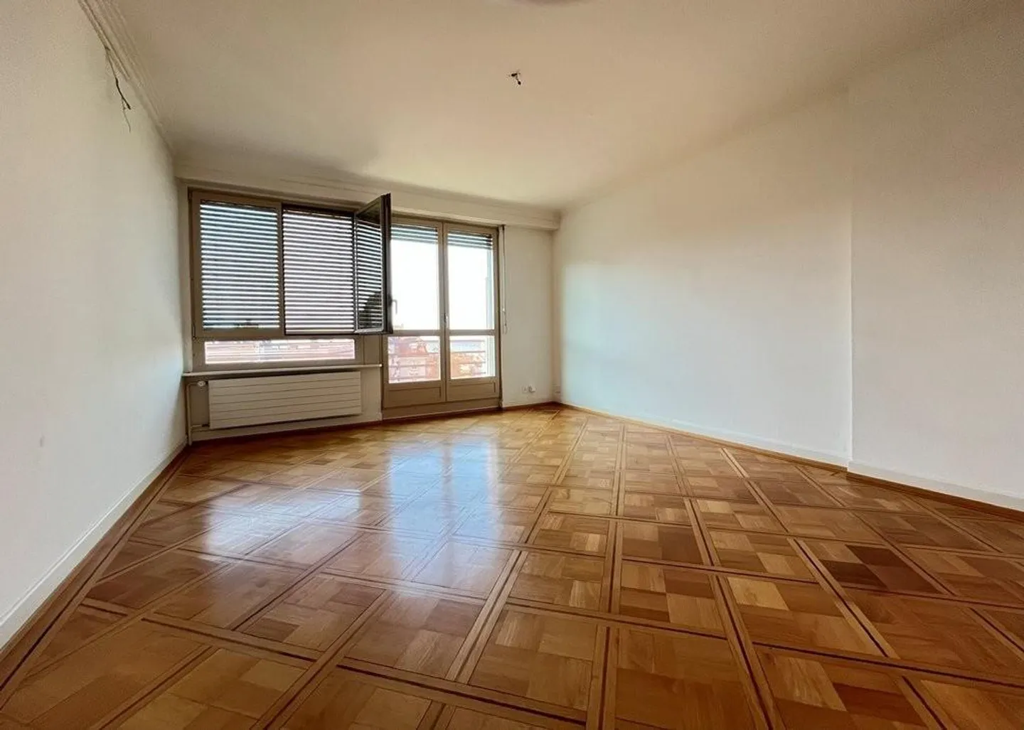 Appartamento di 3,5 locali vicino alla stazione e al centro città - Foto 2 di 8