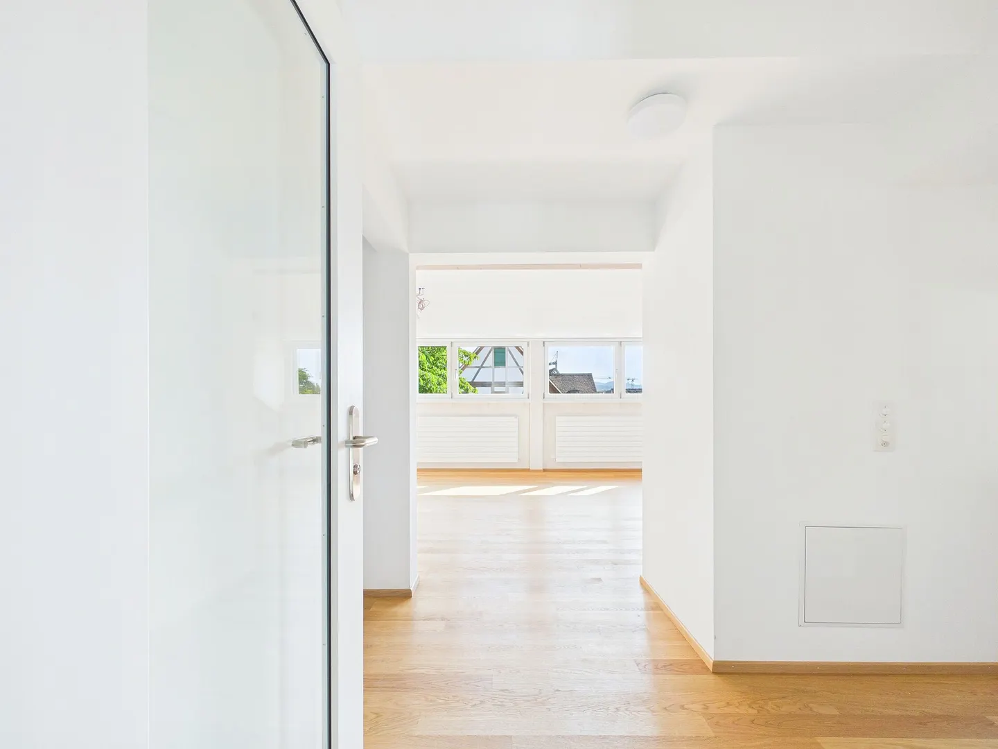 Very spacious, light-flooded, freshly renovated attic apartment - Photo 13 of 15