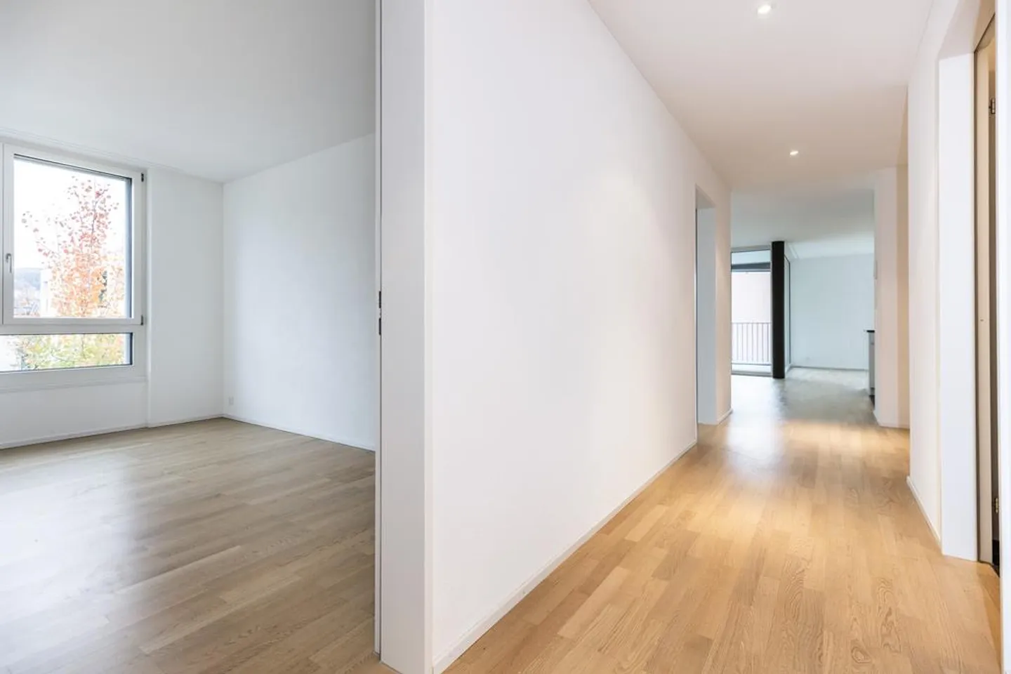 Modern 4.5-room apartment on the 3rd floor in a central location - Photo 5 of 12