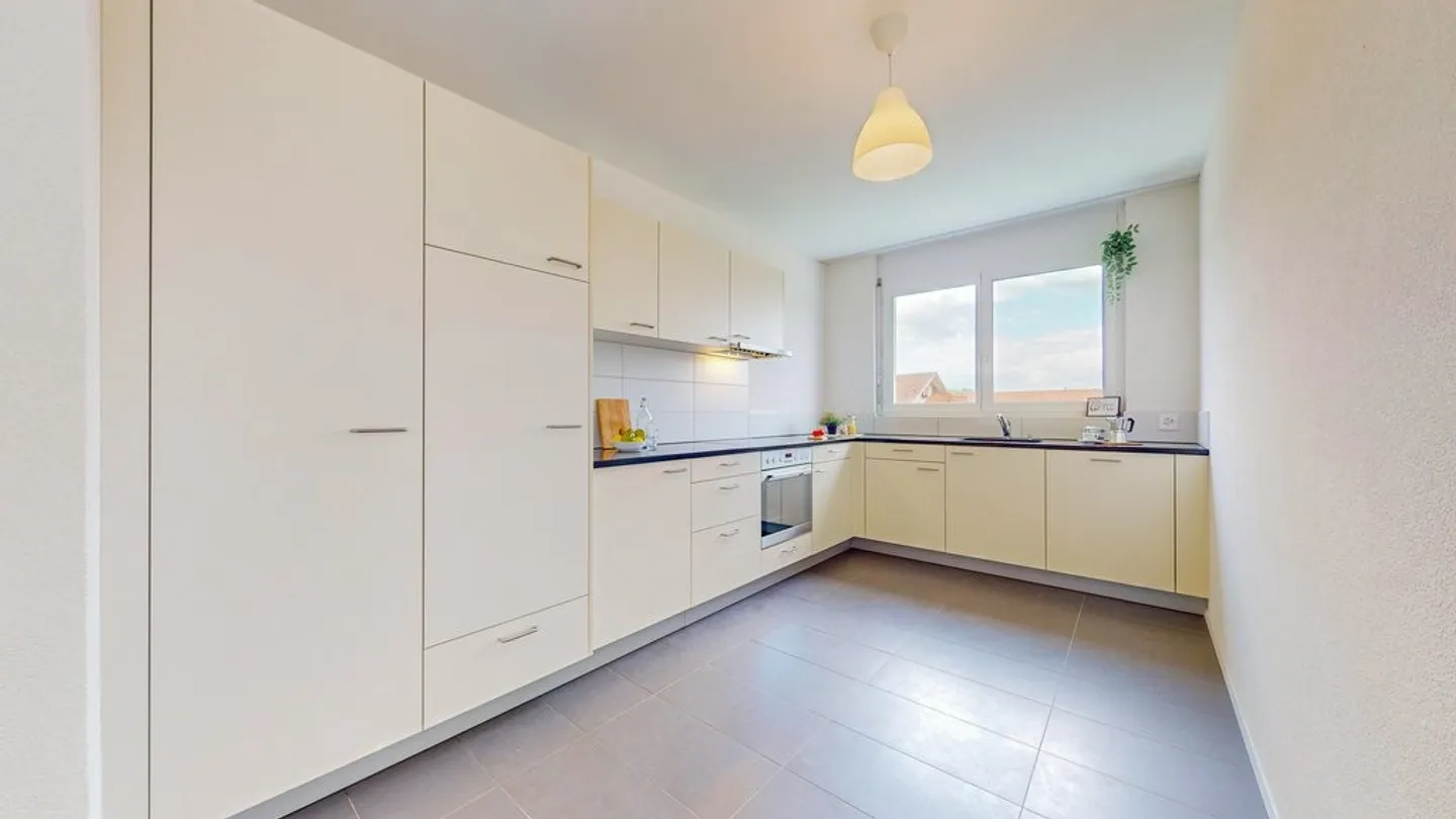 Moderno appartamento attico di 3,5 stanze presso il bellissimo Lyssbach - Foto 6 di 10