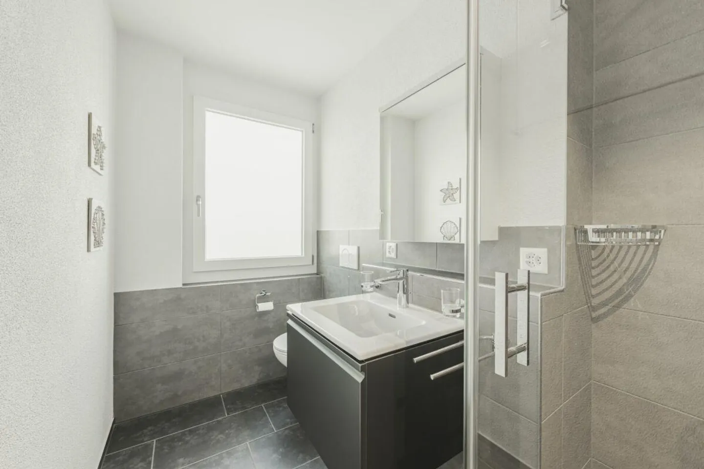 APPARTEMENT MODERNE RÊVE À UN EMPLACEMENT PARFAIT À NEUNKIRCH - Photo 15 sur 22