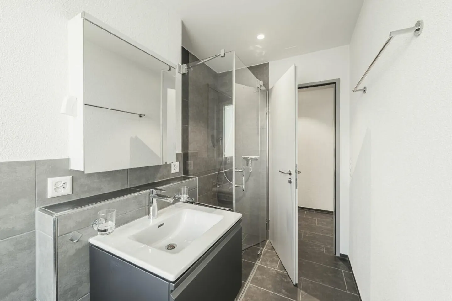 APPARTEMENT MODERNE RÊVE À UN EMPLACEMENT PARFAIT À NEUNKIRCH - Photo 16 sur 22