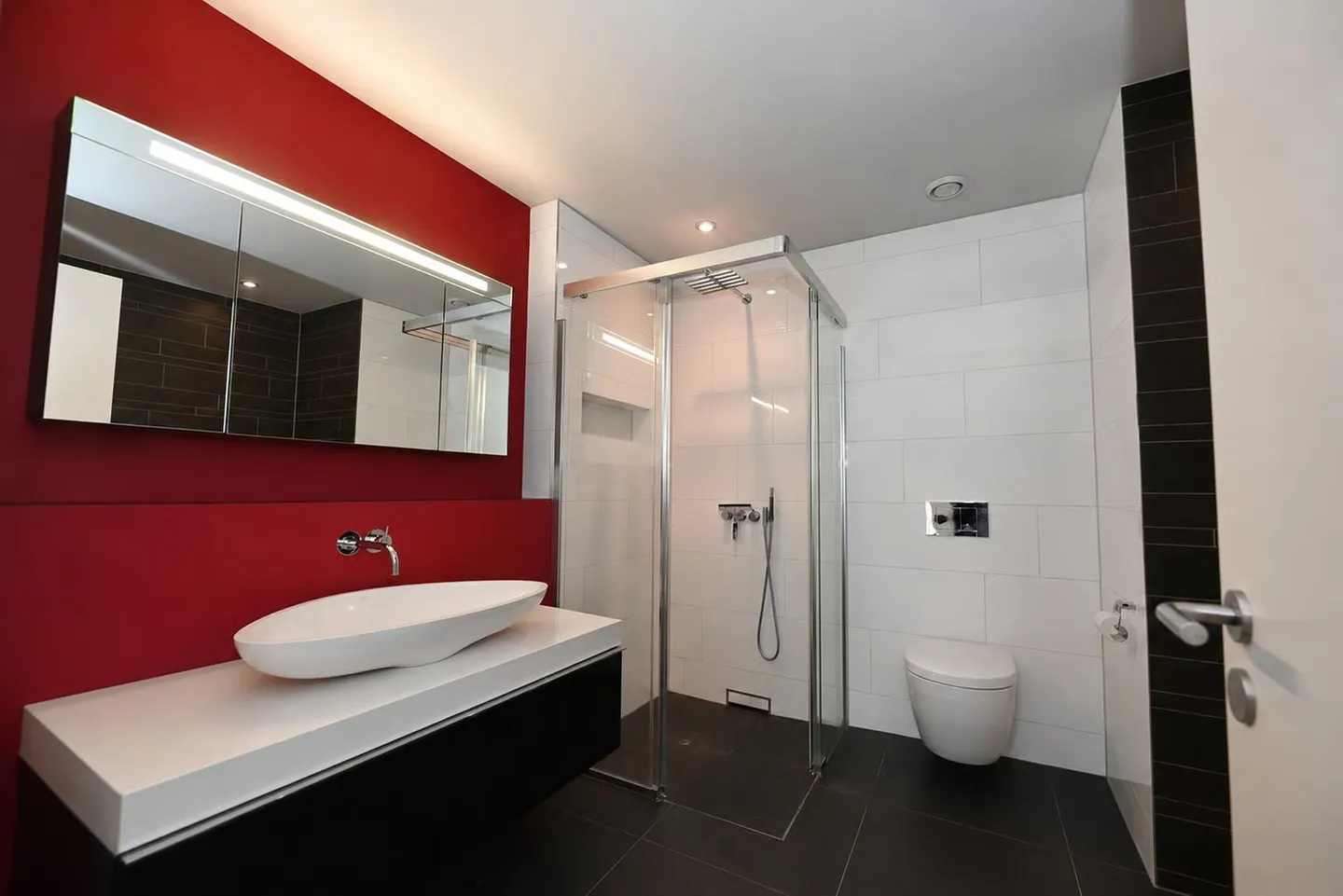 Exklusive 3.5-Zimmer-Wohnung auf Eigentumsstandard in Zürich-Schwamendingen - Foto 3 von 12